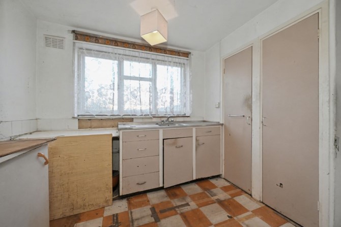 24 Wilwood Road, Bracknell, Berkshire, RG42 1SL