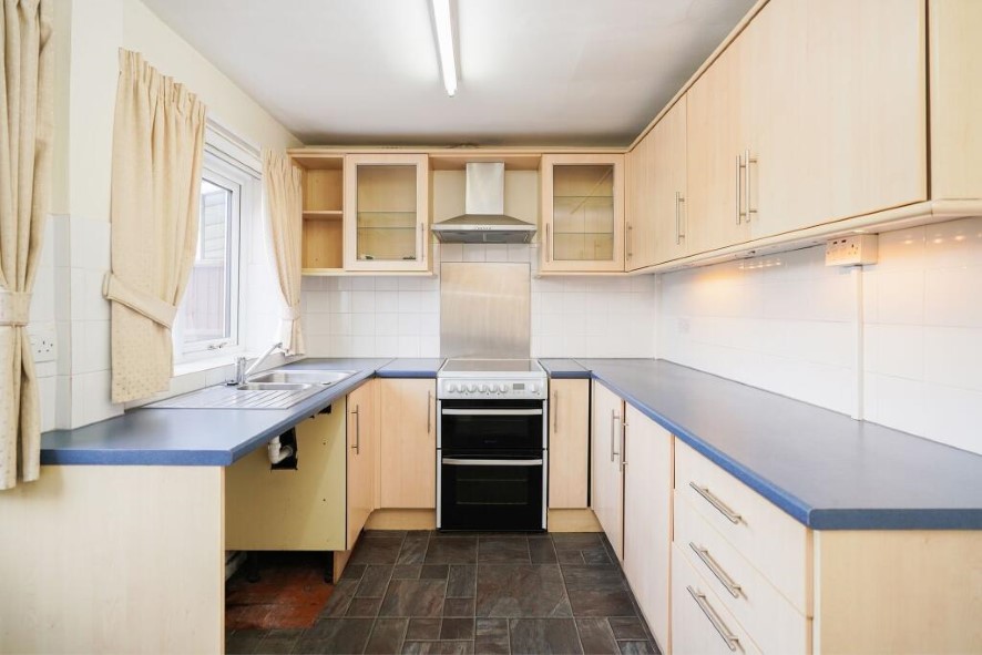 49 Church Lane, Calow, Chesterfield, Derbyshire, S44 5AL