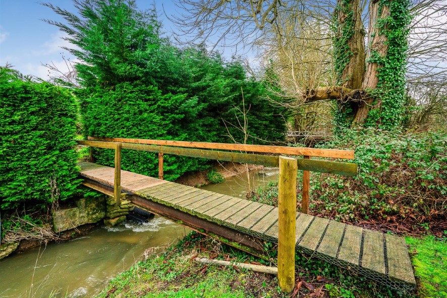 Brookside, Lower Green, Denston, Newmarket, Suffolk CB8 8PN