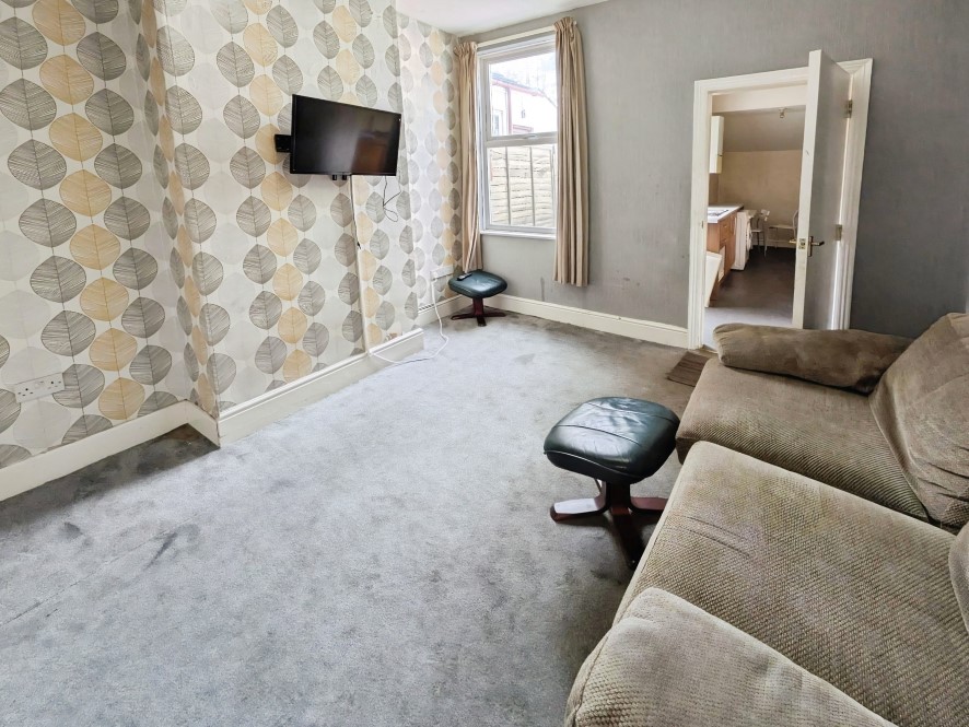 12 Latham Road, Earlsdon, Coventry, West Midlands CV5 6HR