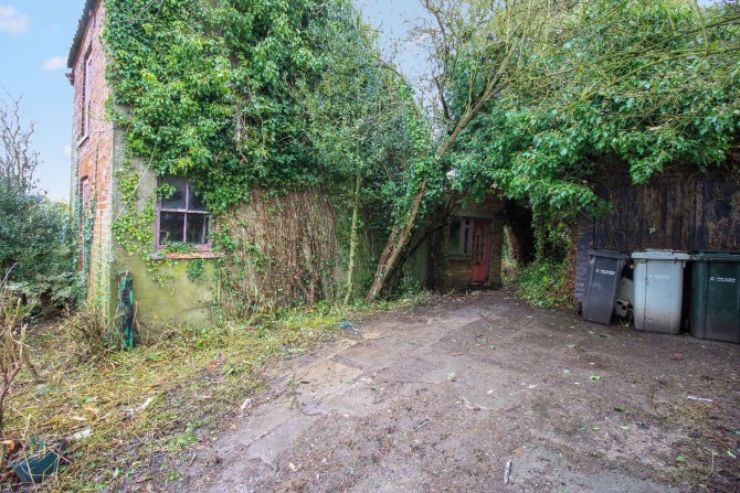 Corner Cottage, North Halls, Binbrook, Market Rasen, Lincolnshire, LN8 6DQ