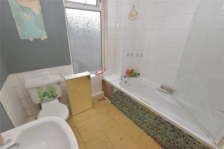 10 Barkly Avenue, Leeds, West Yorkshire LS11 7HD