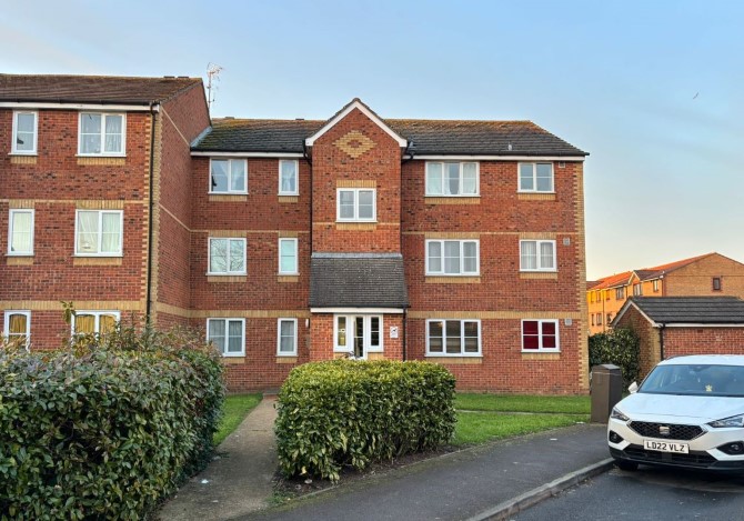 45 Redford Close, Feltham, Middlesex, TW13 4TB