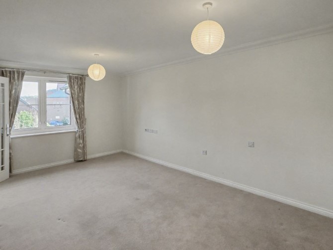 Flat 33 Chiltern Lodge, Longwick Road, Princes Risborough, Buckinghamshire, HP27 9EP