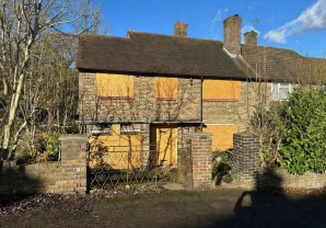 Property for Auction in London - 96 Ashridge Drive, Watford, Hertfordshire, WD19 6UQ