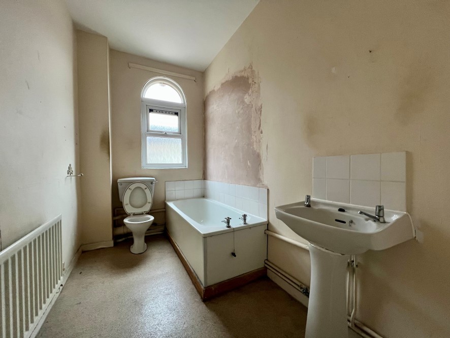 219 Waterloo Road, Stoke-On-Trent, West Midlands ST6 2HS