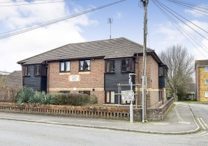 Property for Auction in London - Flat 6 Ireland Court, 19 Dering Road, Ashford, Kent, TN24 8DB