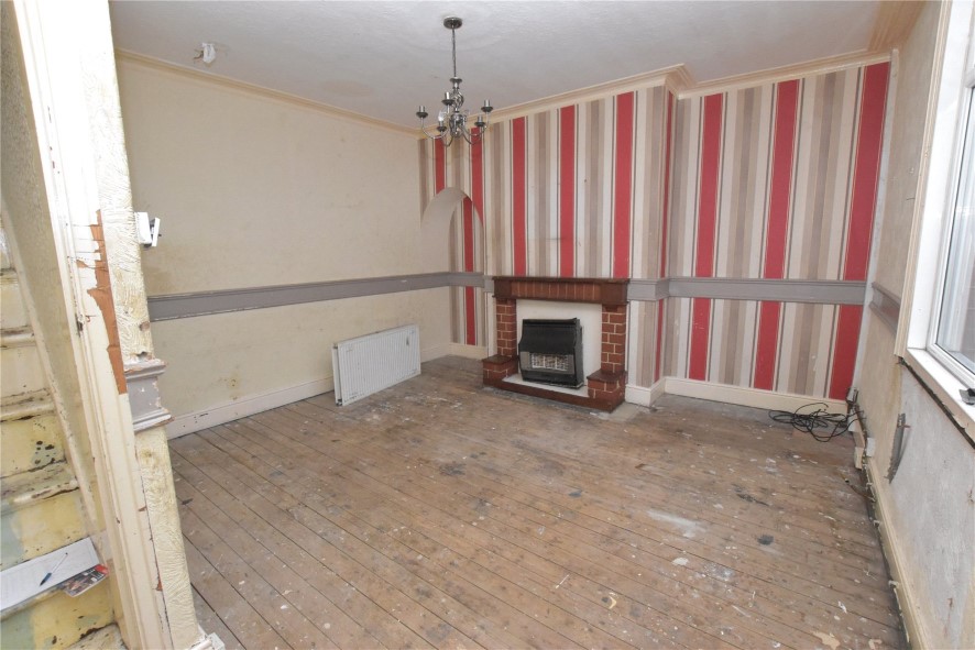 39 Longroyd Avenue, Leeds, West Yorkshire LS11 5EZ