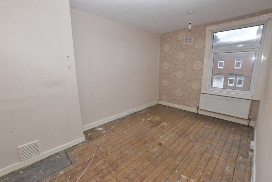 39 Longroyd Avenue, Leeds, West Yorkshire LS11 5EZ