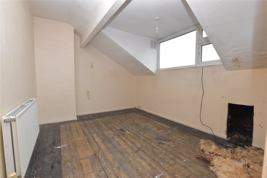 39 Longroyd Avenue, Leeds, West Yorkshire LS11 5EZ