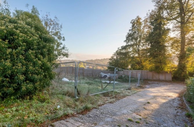 Land Adjoining 6 Famet Walk, Purley, Surrey, CR8 2DY