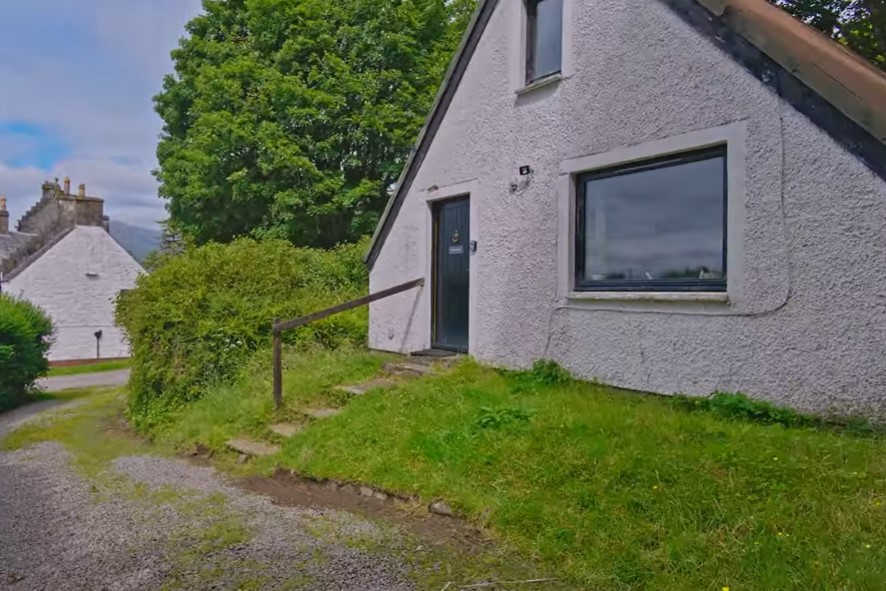 The Cottage, Ardbrecknish House, South Lochaweside, Dalmally, Argyll PA33 1BH