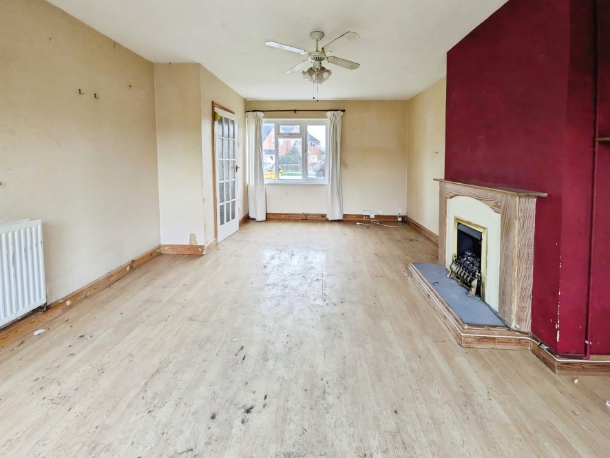 42 Shakespeare Avenue, Warwick, Warwickshire CV34 6JS