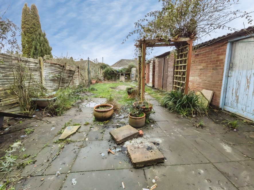 42 Shakespeare Avenue, Warwick, Warwickshire CV34 6JS