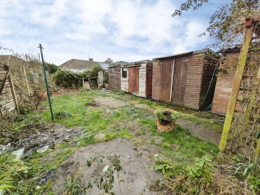 42 Shakespeare Avenue, Warwick, Warwickshire CV34 6JS