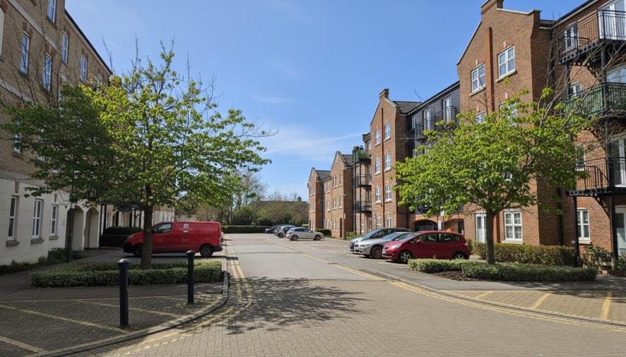 Flat 30, Summers House, Coxhill Way, Aylesbury, Buckinghamshire HP21 8FN