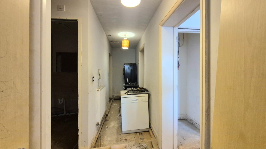 Flat 30, Summers House, Coxhill Way, Aylesbury, Buckinghamshire HP21 8FN