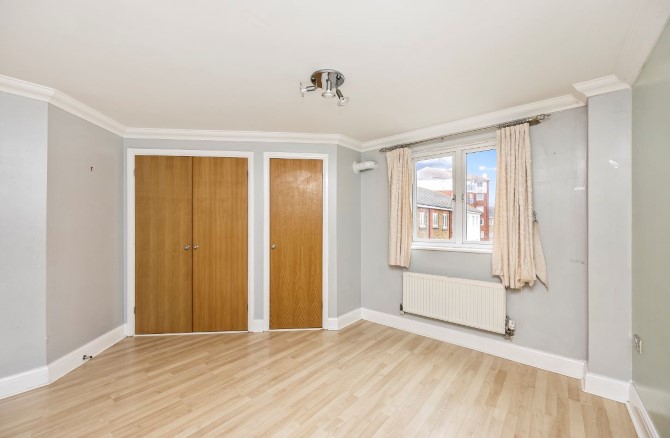 53 Dominica Court, Eastbourne, BN23 5TR