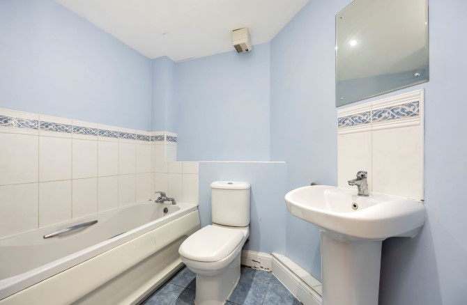 53 Dominica Court, Eastbourne, BN23 5TR