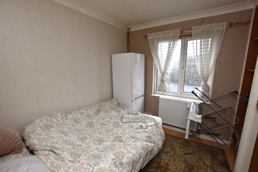 10 Manor House Croft, Leeds, West Yorkshire LS16 8LY