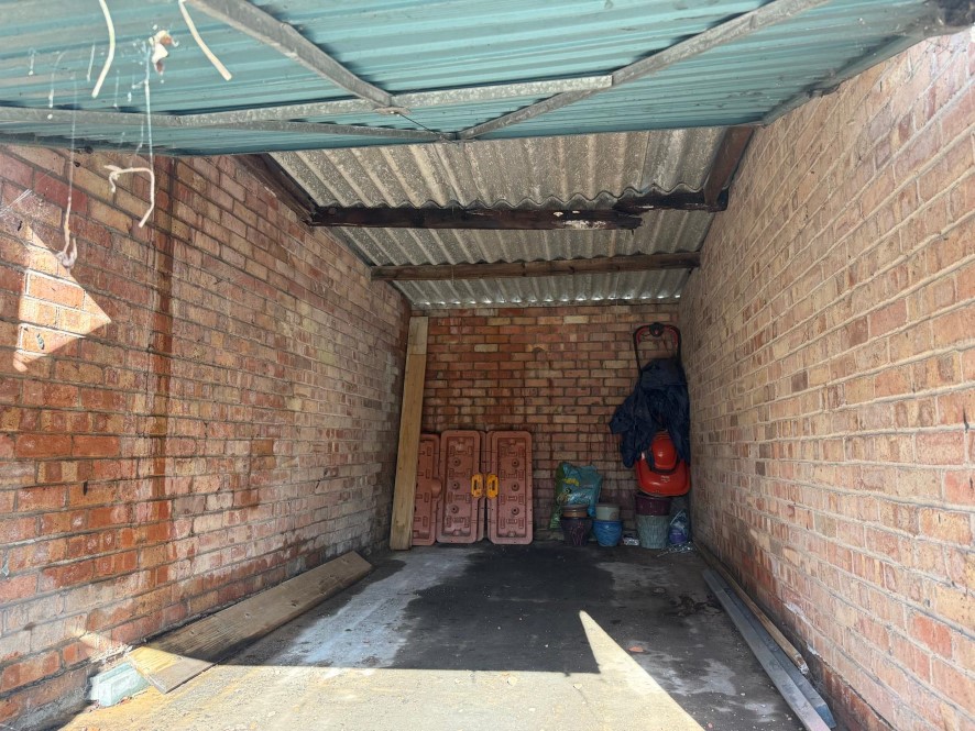 Garage, Sunnybank Avenue, Stonehouse Estate, Coventry, West Midlands CV3 4DQ