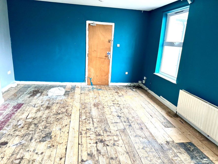 329 Uxbridge Street, Burton-On-Trent, Staffordshire DE14 3JS