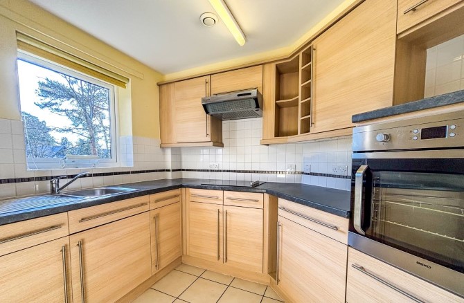 23 Cherrett Court, 557 Ringwood Road, Ferndown, BH22 9FE