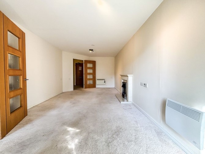 23 Cherrett Court, 557 Ringwood Road, Ferndown, BH22 9FE