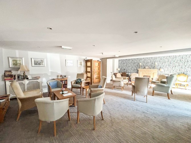 23 Cherrett Court, 557 Ringwood Road, Ferndown, BH22 9FE