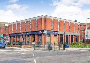 Property for Auction in London - 59 Station Road, New Milton, Hampshire, BH25 6HY