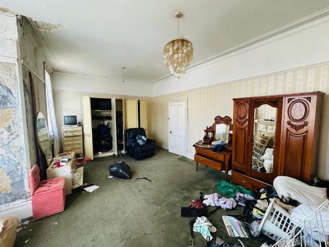 98 Victoria Road North, Southsea, Hampshire, PO5 1QE