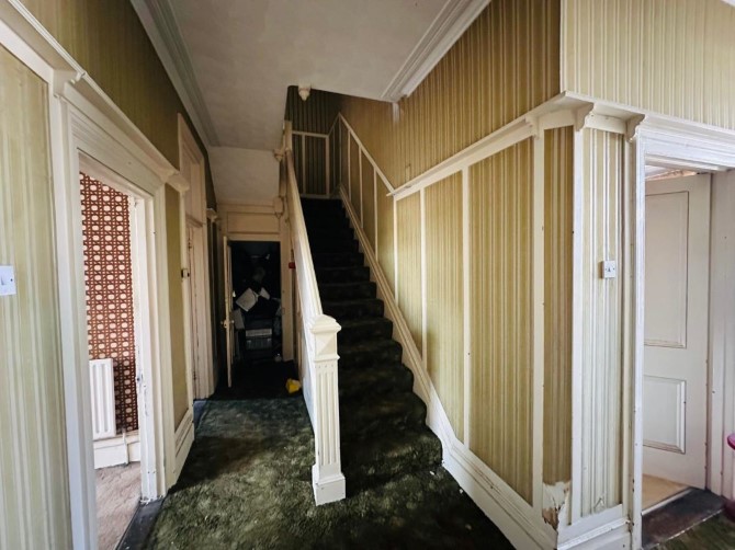 98 Victoria Road North, Southsea, Hampshire, PO5 1QE