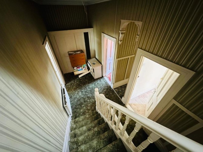 98 Victoria Road North, Southsea, Hampshire, PO5 1QE