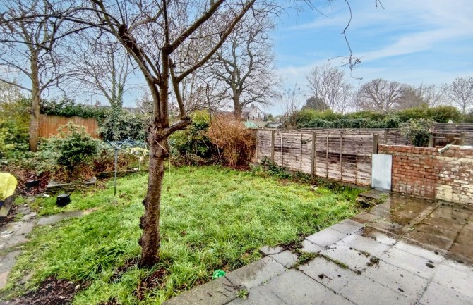 63 Goring Way, Greenford, Middlesex, UB6 9NW