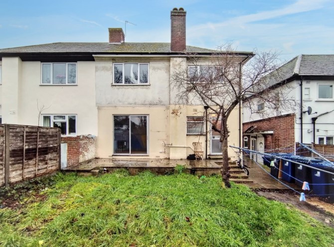 63 Goring Way, Greenford, Middlesex, UB6 9NW