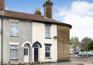 Property for Auction in London - 32 Station Road, Strood, Rochester, Kent, ME2 4BG