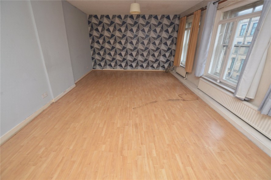 Flat 43, Netherwood Chambers 1A, Bradford, West Yorkshire BD1 4PB