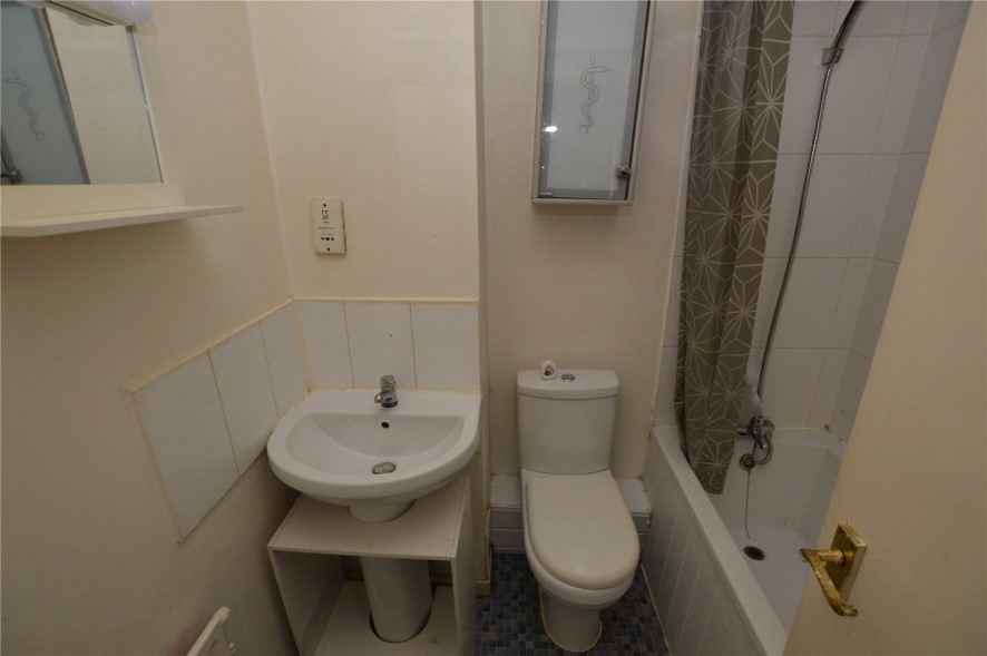 Flat 43, Netherwood Chambers 1A, Bradford, West Yorkshire BD1 4PB