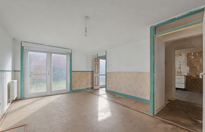 22 Barnet Way, Worthing, West Sussex, BN13 2QR