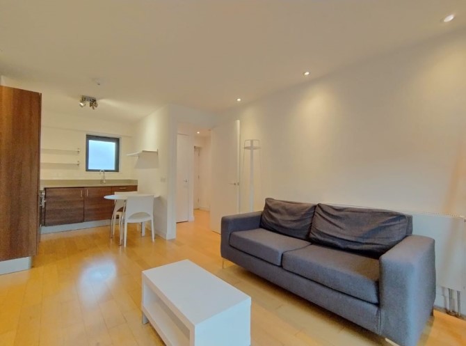 Flat 6 Noble House, 255 Graham Road, Hackney, London, E8 1PE