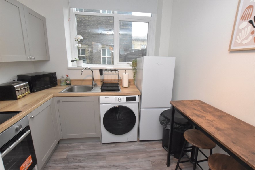 Flat 7, 19 Croft Street, Dewsbury, West Yorkshire WF13 1AR