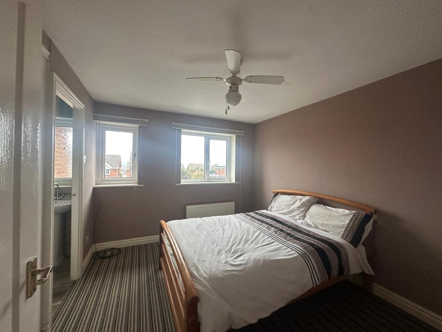 5 Winchester Close, North Wingfield, Chesterfield, Derbyshire, S42 5RT