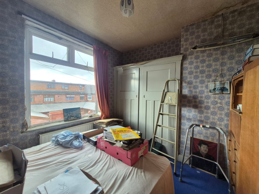 64 Langham Road, Oldham, OL8 1AX