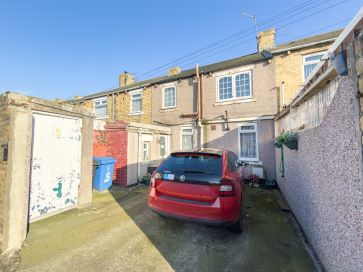 Property for Auction in North East - 5 Henley Square, Lynemouth, Morpeth, Northumberland NE61 5XT