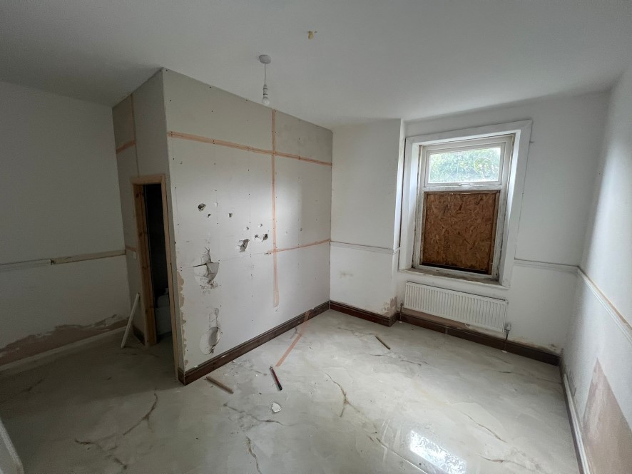 White Bull, 159-161 Livesey Branch Road, Blackburn, Lancashire, BB2 4QR