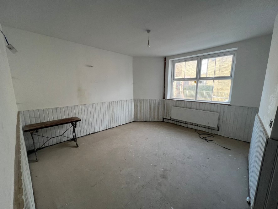 White Bull, 159-161 Livesey Branch Road, Blackburn, Lancashire, BB2 4QR