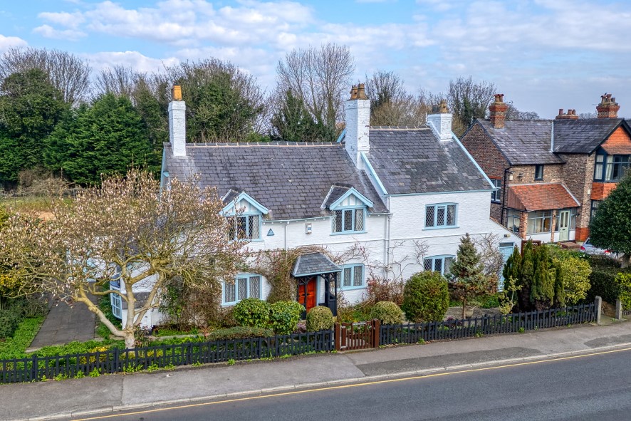 The White Cottage, 156 Oldfield Road, Altrincham, Greater Manchester WA14 4BJ