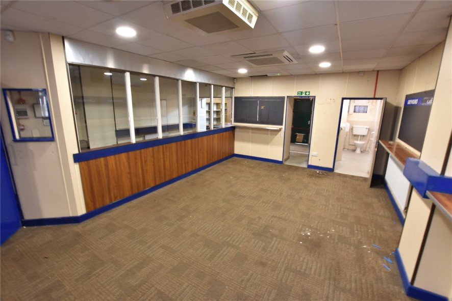 222 Great North Road, Woodlands, Doncaster, South Yorkshire DN6 7HR