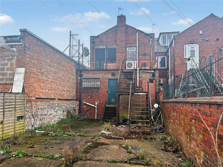 222 Great North Road, Woodlands, Doncaster, South Yorkshire DN6 7HR