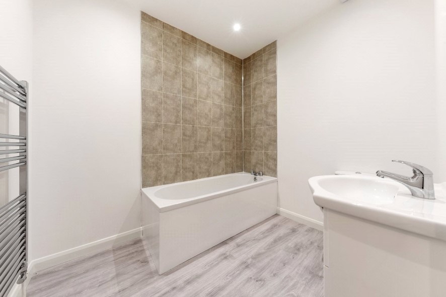 Flat 1, 2 & 3 Senate House, Hexham Road, Newcastle upon Tyne, Tyne and Wear NE15 9BT